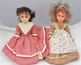 2739a - Pair vintage World dolls - 9"

