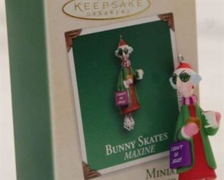 152 - Hallmark Keepsake Bunny Skates Maxine
