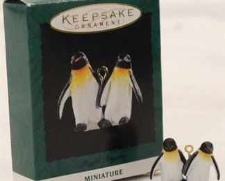 198 - Hallmark Keepsake Playful Penguins
