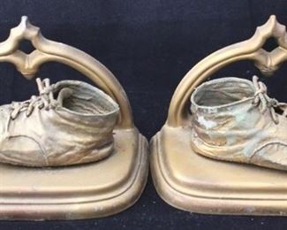 488x - Baby Shoes Bookends - 6" x 4"