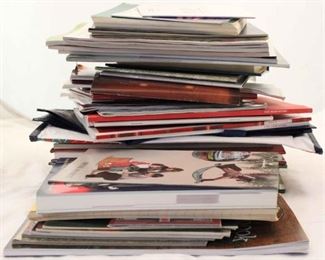587 - Festive books, magazines & papers

