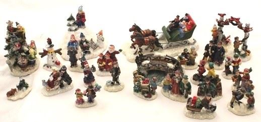 634 - Group assorted Christmas miniature figurines
