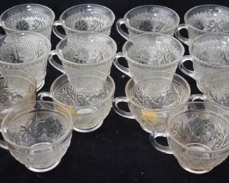 864 - 14 Vintage Sandwich glass punch cups 3" tall
