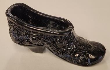 1465 - Slag glass mini 3" shoe
