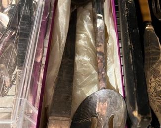 I Magnum Serving Pieces