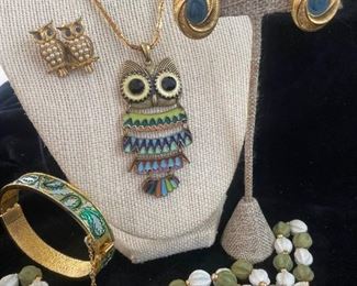 0wl Pendant, Owl Scatter Pin Green Blue GT Costume Pieces