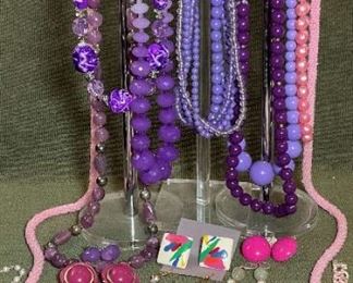 Choker To Opera In Purples Pinks