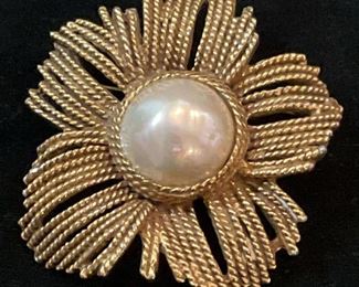 Costume Pearl Gold Tone Brooch