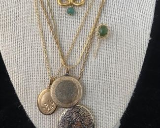 Trifarri Bow Necklace