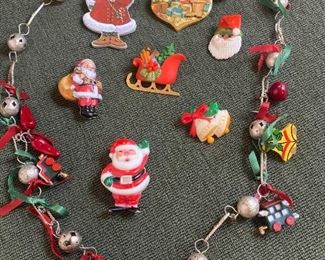 Vintage Christmas Jewelry