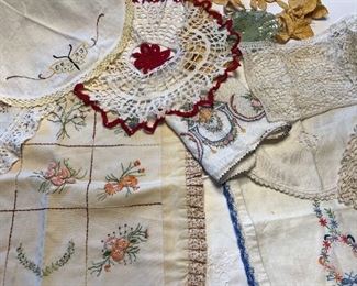 Vintage Linens Doilies