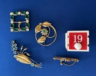 Set of vintage pins $20