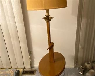 OVAL WOOD TABLE LAMP 