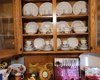 Monarch Plate Silverware