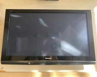 Panasonic 50" TV with wall mount
