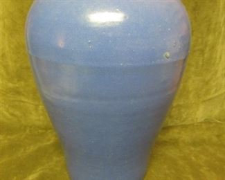 oil jar vase in blue