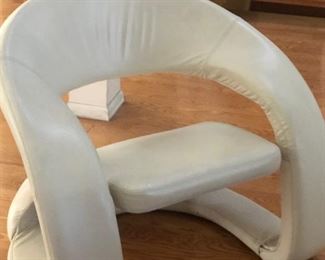 White Leather Ribbon Chair.  Very Comfortable 