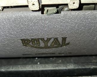 vintage Royal Quiet De Luxe typewriter