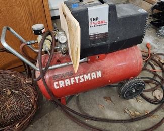 1 HP Craftsman compressor, electric, works perfectly