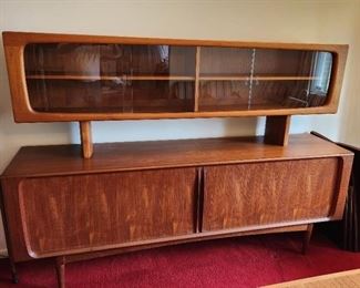 credenza, PRICE LISTED IN DESCRIPTION