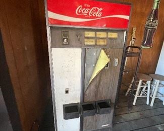 Coca-Cola Vending Machine - needs new compressor
