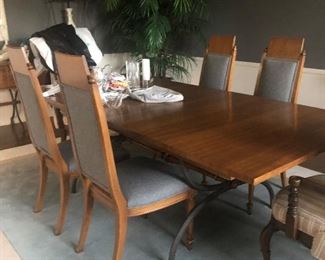 Tomlinson “Pavane” dining table, 2 leaves, pads and 6 chairs 