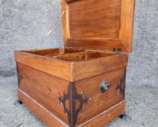 Antique   Lion Paw Foot Chest 