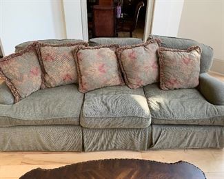 #1	Bernhardt 8' Sofa w/loose back cushions (sage Green)	 $225.00 
#2	Bernhardt 8' Sofa w/loose back cushions (sage Green)	 $225.00 
