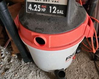 Very new Ridgid 4,25 hp wet/dry vac