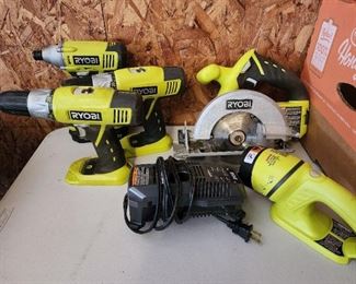 Ryobi tool set