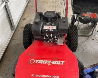 Troy-Bilt 33" mulching mower