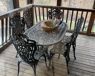 Cast aluminum patio set with table and 6 chairs