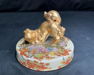 Izumiyama Foo Dog Porcelain Tobacco Jar