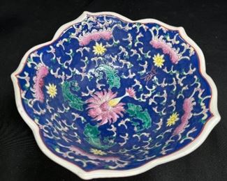 Porcelain Flower Shape Oriental Bowl
