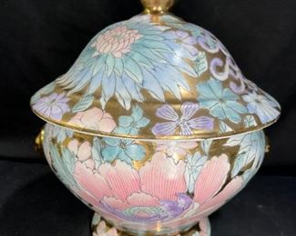 VTG. Toyo Macau Golden Peony Lidded Compote