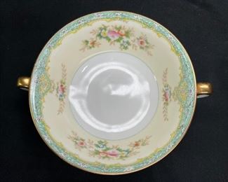 6 Meito China MEI44 Soups & Saucers
