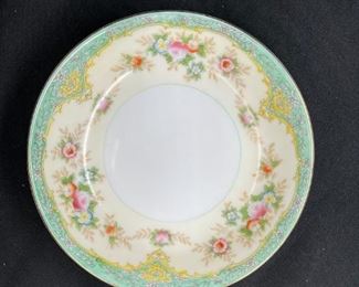 6 Meito China MEI44 Berry Bowls