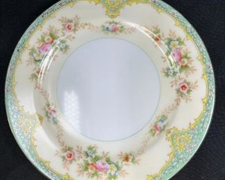 6 Meito China MEI44 Bread Plates