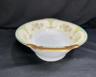 Meito China MEI44 Oval Serving Dish