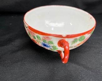 3 Rose Medallion Tea Cups & 2 Saucers