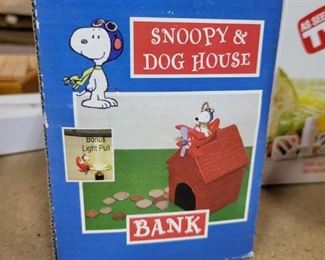 Snoopy & Dog House Piggy Bank 