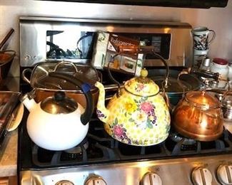 Tea Pots and New Kitchen Knives 