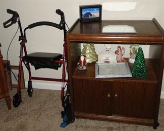 Small TV Cabinet $25