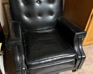 MCM tufted arm chair (one button missing)