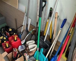 Outdoor Yard Tools
