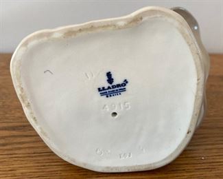 Lladdro "Girl with Doves" (retired #4915)