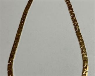 Greek Meander 750 (18k) gold necklace (26.3 g) and earrings (2.6 g)