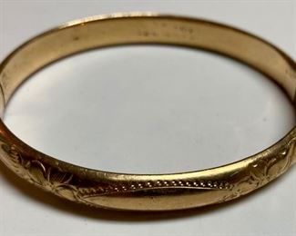 Marathon bangle bracelet