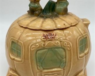 Brush McCoy Cinderella's Coach cookie jar