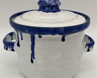 JB Cole blue drip pot with lid